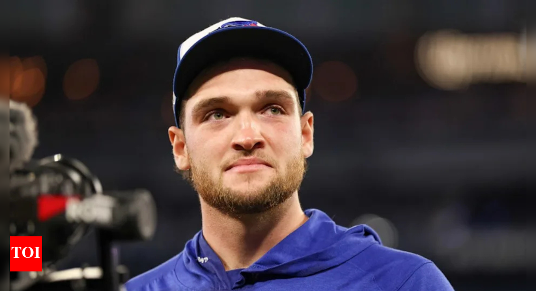 How many records has Trey Yesavage broken in Game 5? Toronto Blue Jays rookie continues to achieve multiple World Series milestones