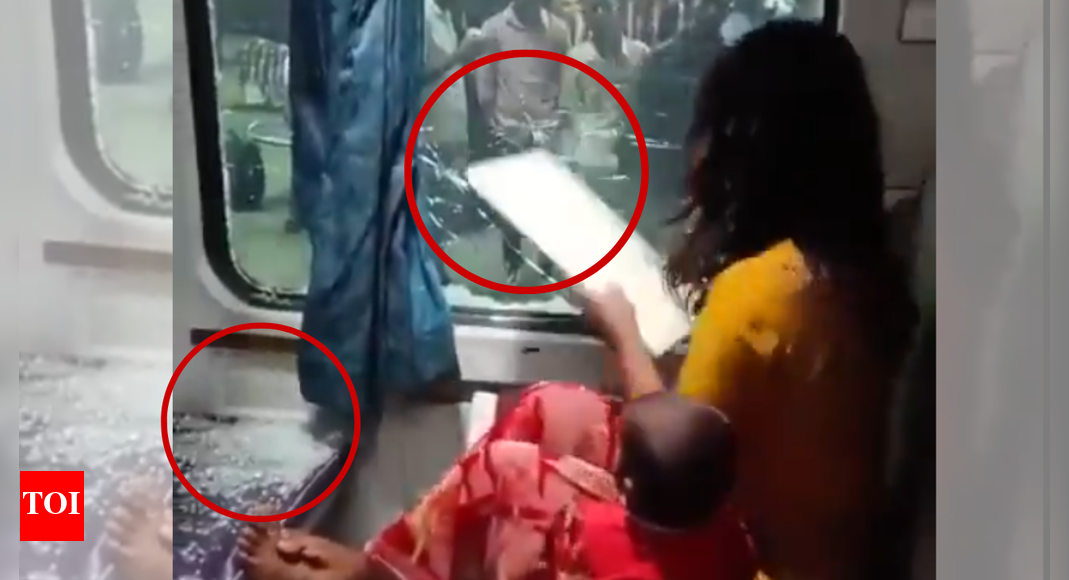 ‘Mera purse chahiye’: Woman with toddler smashes window of train; video goes viral