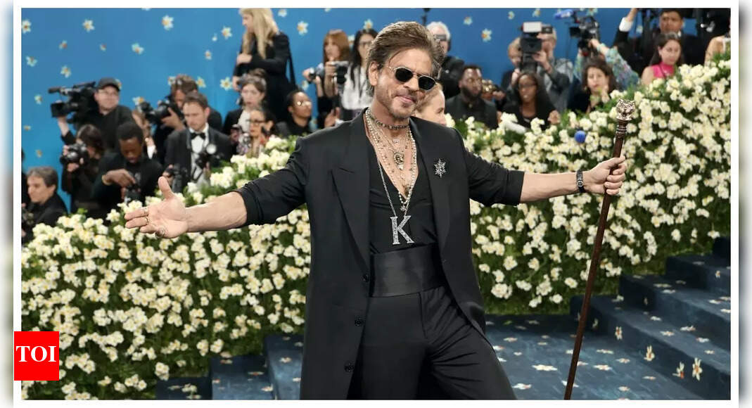 Shah Rukh Khan set to ring his 60th birthday at his Alibaug home: Exclusive