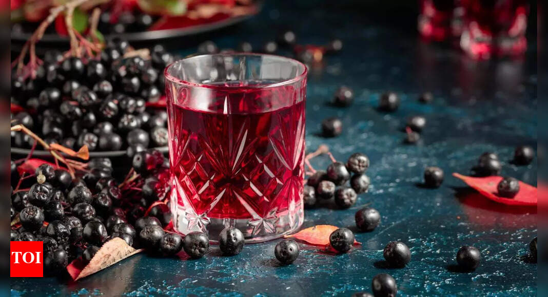 Black chokeberry juice: Natural way to regulate blood sugar and maintain healthy blood pressure levels