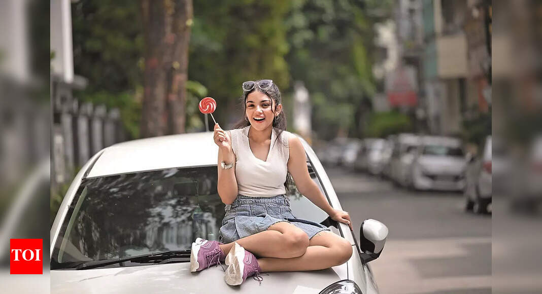 I’ve always longed for the same admiration my dad received from his fans: Saina Chatterjee