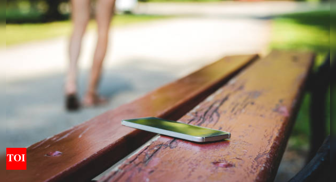 Lost your phone on vacation? Here’s exactly what to do