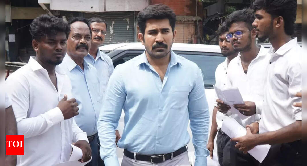 Vijay Antony's 'Shakthi Thirumagan' faces plagiarism controversy; Director Arun Prabhu reacts to story theft claim