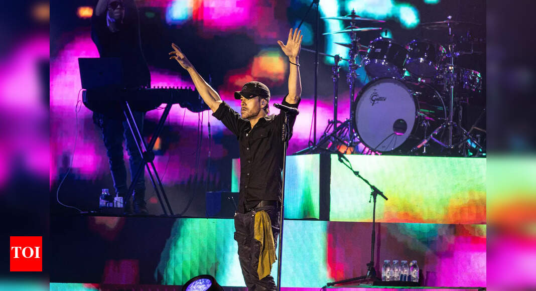 Enrique Iglesias ignites Mumbai: A night of hits, energy and memorable moments