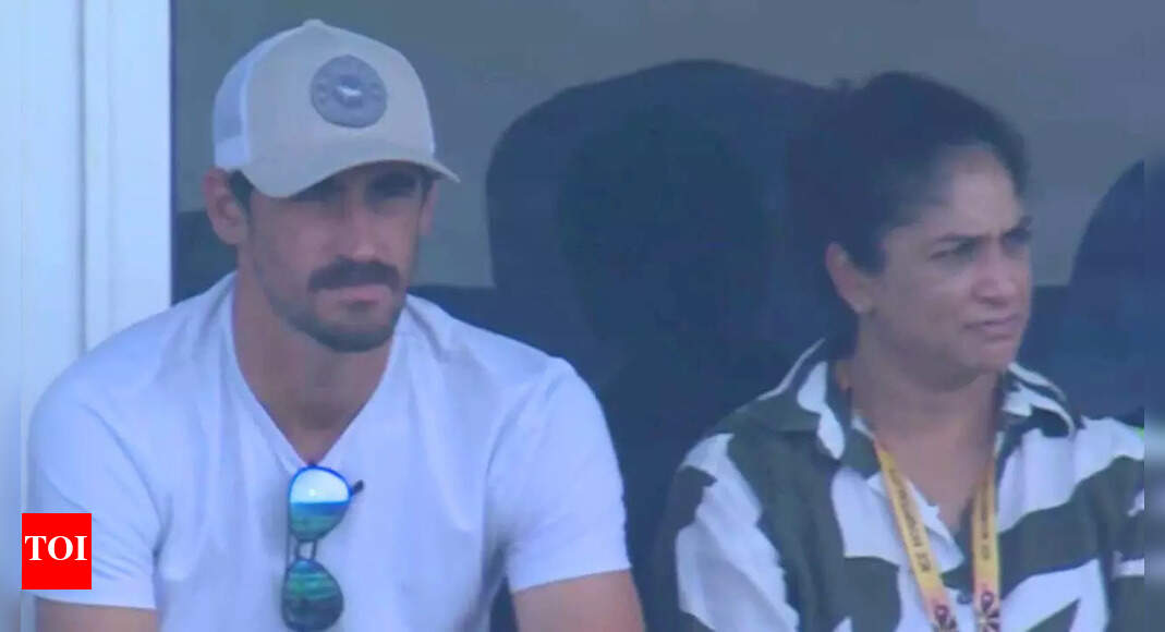 Mitchell Starc spotted at DY Patil Stadium in Navi Mumbai - here's why