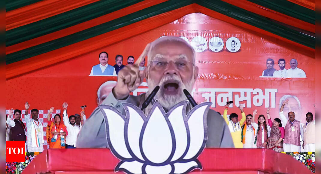 Modi promises to fulfil dreams of Bihar youth, slams Rahul over Chhath remark