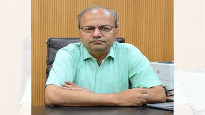 Indian Institute of Technology Kanpur)  Cloud seeding only ‘SOS measure,’ says IIT-Kanpur director; technique safe for humans, environment