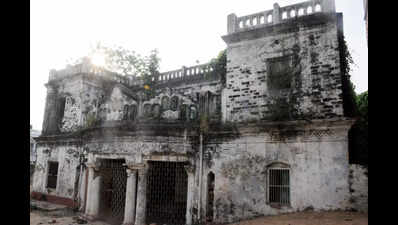 स्वर्गीय शहाबुद्दीन का पैतृक घर शहाबुद्दीन का गांव पुनरुद्धार चाहता है