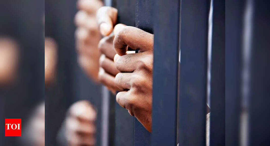 FIR against 5 Colvale jail inmates for attack
