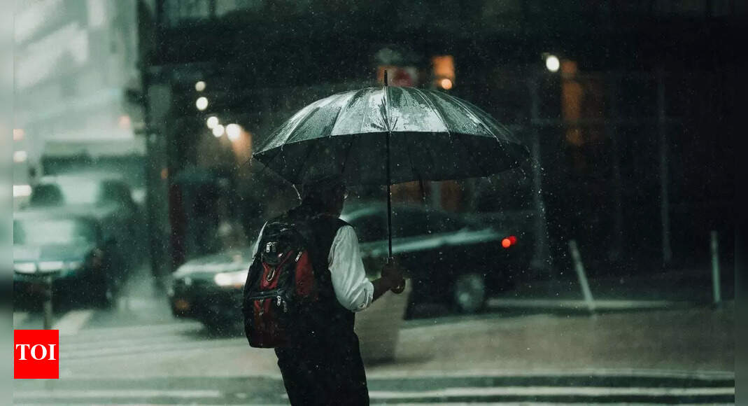 IMD forecast: Heavy rain, thunderstorms, and squally winds forecast across India from October 31