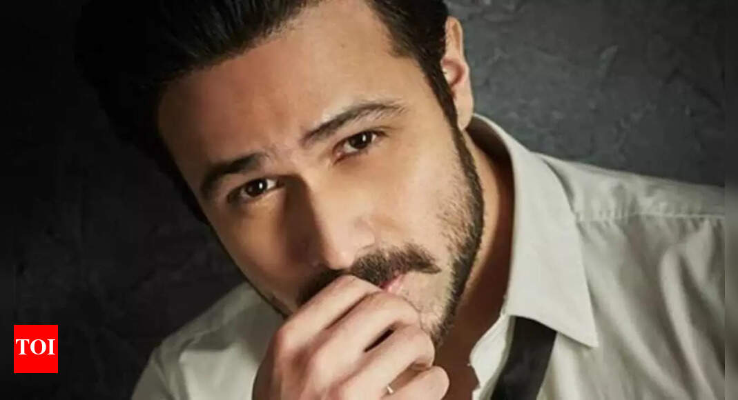 'It's the lobbying, PR machinery,' Emraan Hashmi opens up on him and his family Mahesh Bhatt, Mohit Suri haven't got the prestige as other film families despite good work