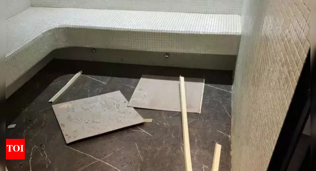 'Kept shouting, banging on door': Noida women stuck for an hour inside sauna