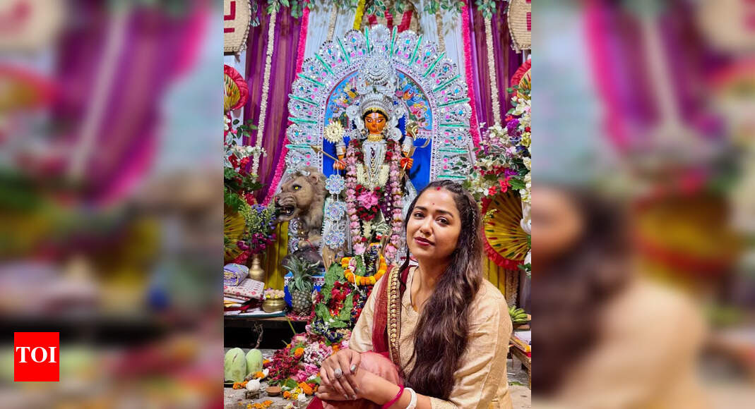 Sohini Sarkar shares glimpses of Jagadhatri Puja celebrations