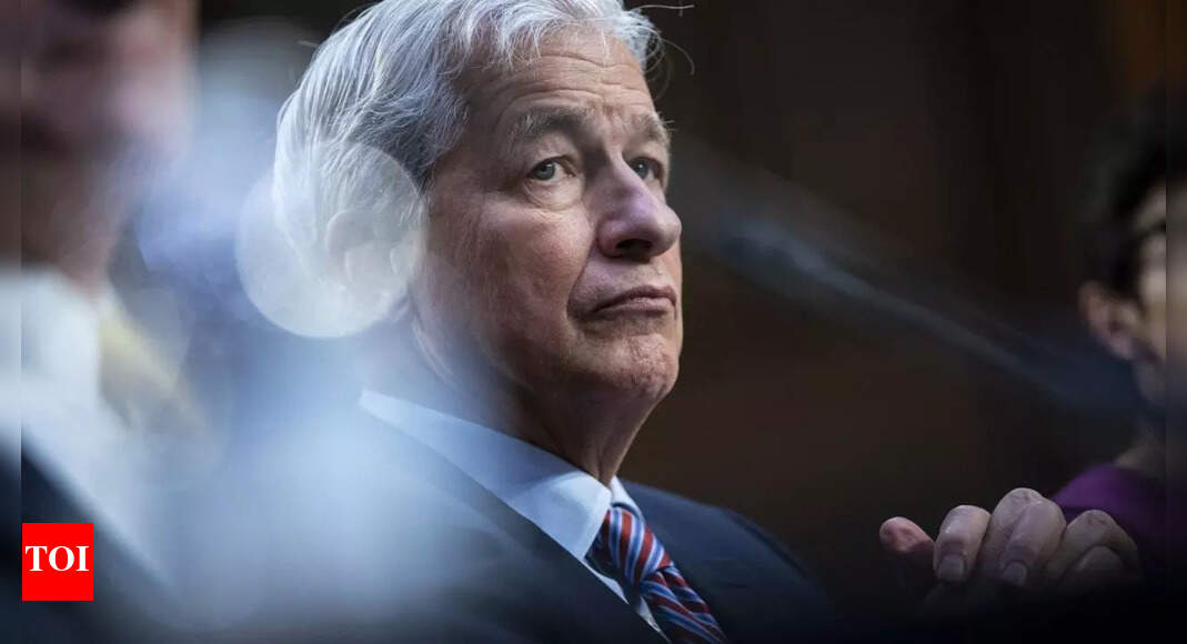 JP Morgan CEO Jamie Dimon responds to employee petition asking for remote work that he once called 'F*ing': Younger people are….