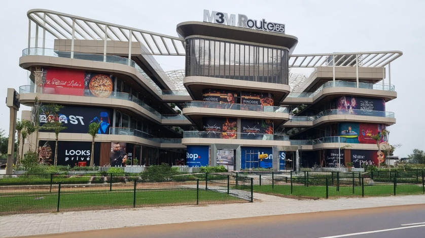  M3M Route 65 takes centre stage on Golf Course Extension Road