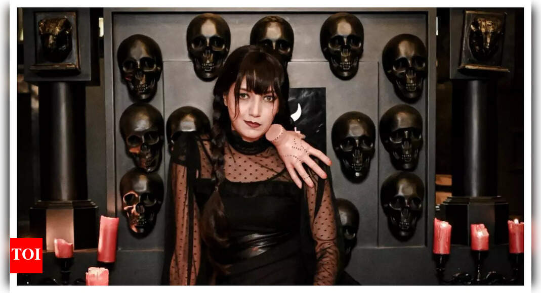 Creepy meets chic: Amdavadis channel their spooky spirit