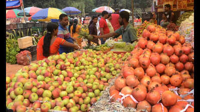 Fruit Prices Drop After Chhath Puja: Bananas, Apples, and Oranges See Discounts in Ranchi Markets