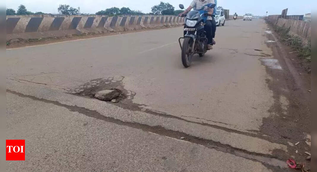 PB Road in poor shape, motorists suffer | Hubballi News - The Times of ...