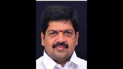 Strengthen enforcement drives against belt shops and unauthorized outlets: Minister