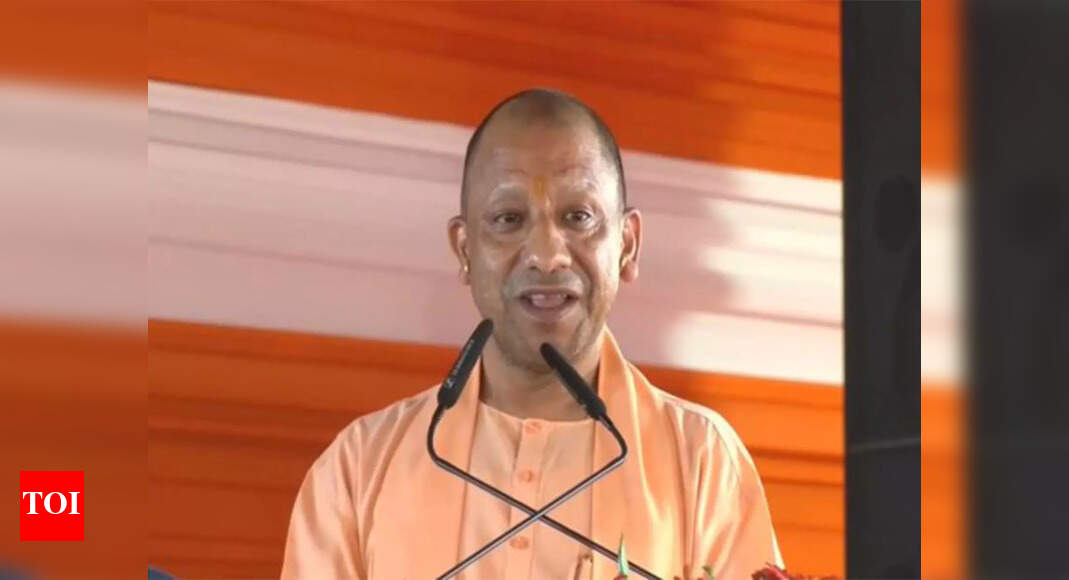 Yogi says communism has ended, hails Nitish’s work