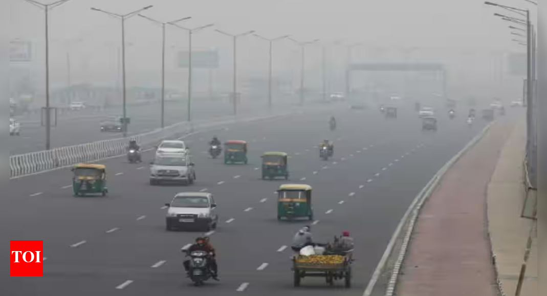 Ex AIIMS director Guleria warns against toxic Delhi air, says it can cause heart and lung disease: What to do