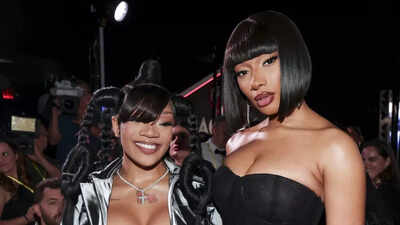 “Mad af” — Klay Thompson’s girlfriend Megan Thee Stallion receives two-word cryptic reaction from rapper GloRilla as their boyfriends face off courtside