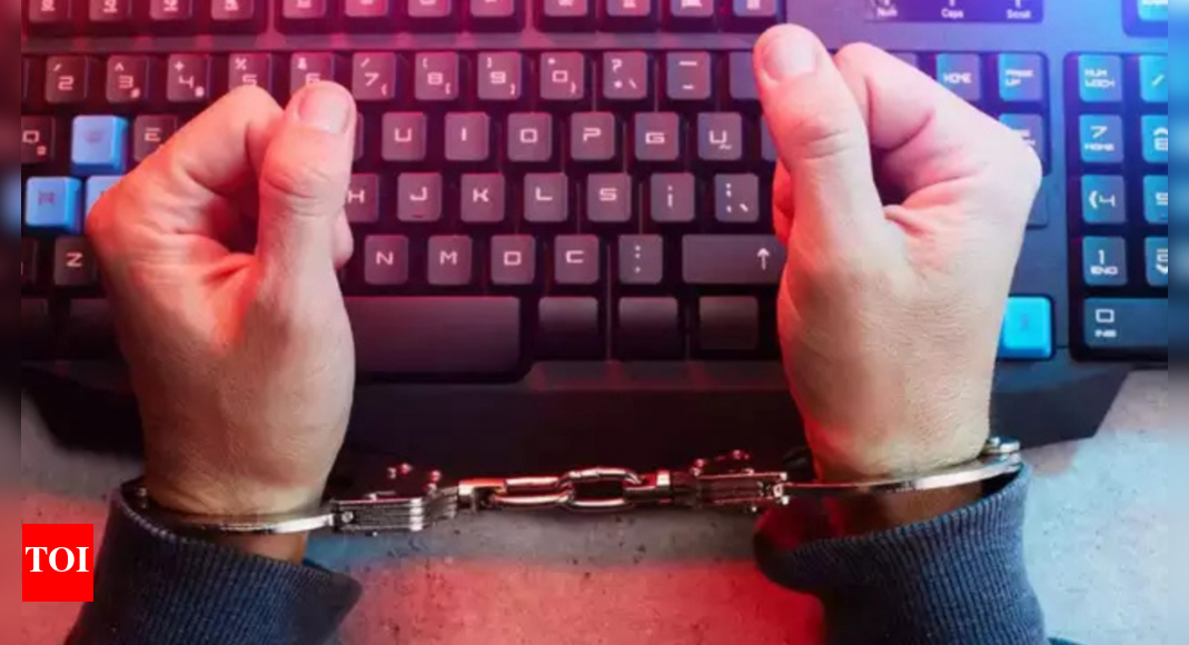 Kolkata bizman, wife duped of Rs 3 crore in 'digital arrest'