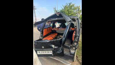 Rajasthan: 2 students killed, 5 others injured in collision between school van and SUV near Itawa; driver flees