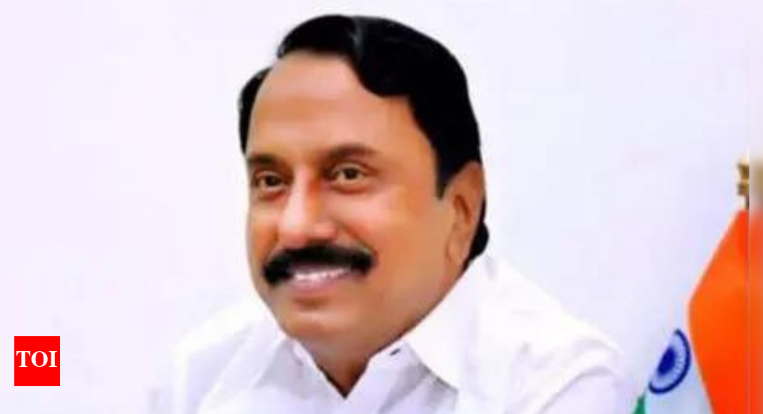 I am not the 'B' team of DMK while EPS has been the 'A1', says K.A. Sengottaiyan