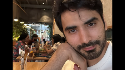  5 times the <i>Paatal Lok</i> actor proved he is the master of effortless minimalism