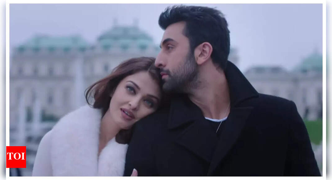 Ranbir Kapoor once revealed that Aishwarya Rai Bachchan didn’t treat him like a kid on the sets of ‘Aa Ab Laut Chalen’