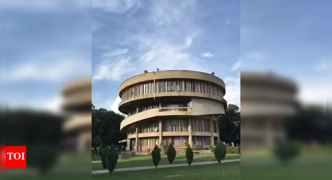 Punjab University’s graduate vote ends, Senate and Syndicate structure replaced by Centre