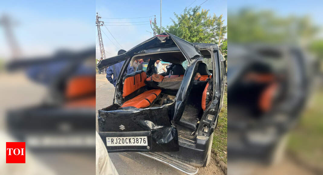 Rajasthan: 2 students killed, 5 others injured in collision between school van and SUV near Itawa; driver flees