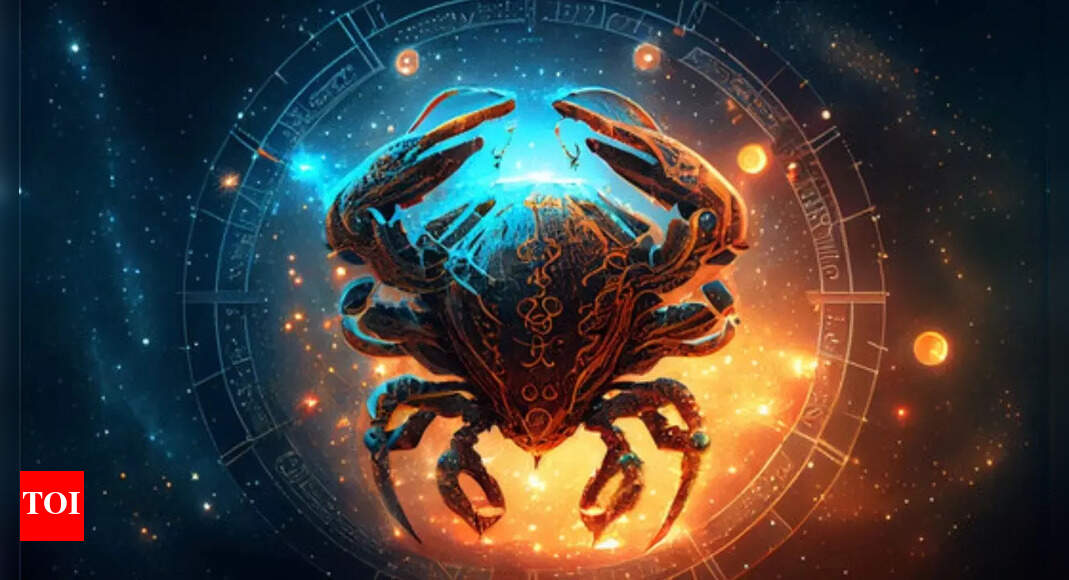 Cancer, Weekly Horoscope, November 02 to November 08,  2025: Luck favors work and reputation