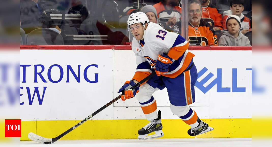Mathew Barzal’s benching turns into a nightmare as the New York Islanders crumble vs. the Hurricanes