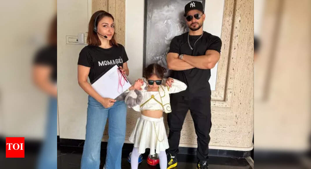 Soha Ali Khan channels her inner 'momager' as she showcases her Halloween entourage