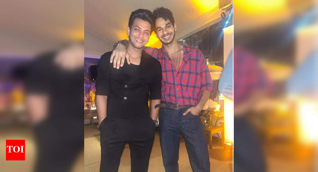 Vishal Jethwa says birthday boy Ishaan Khatter is the 'best gift he has got from Homebound'