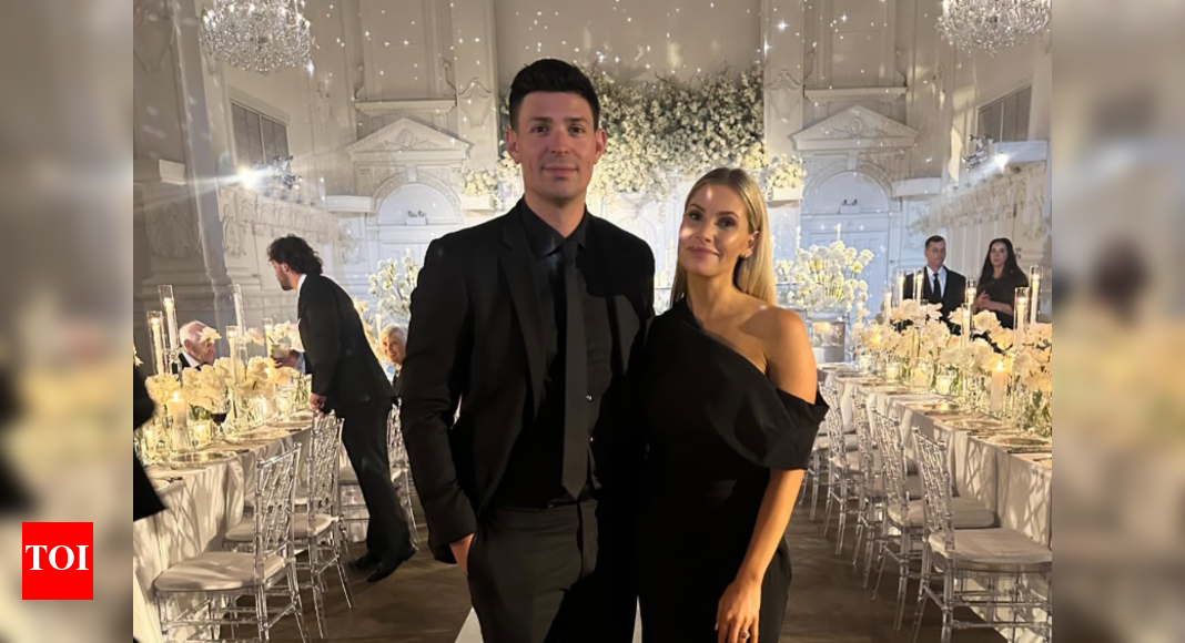 Carey Price goes full Power Rangers mode with his family for Halloween 2025