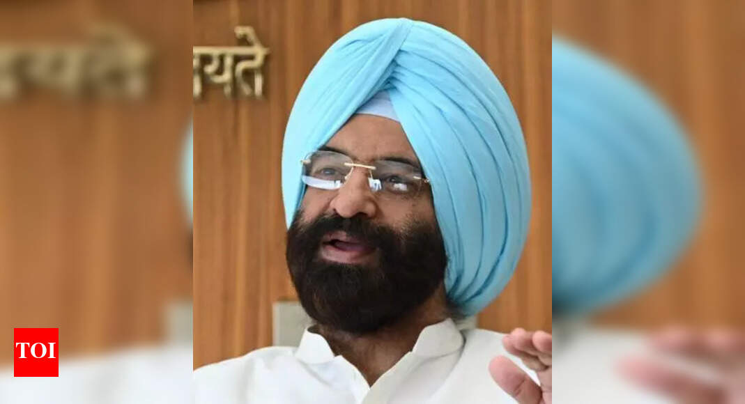 Delhi govt intensifies winter action plan to address pollution hotspots