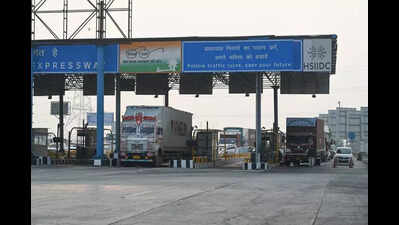 Strict at Tikri, lax at Kundli: How ban on polluting vehicles kicked off at borders