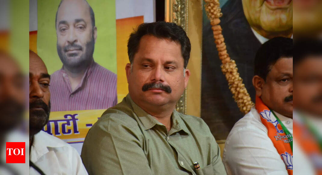 Xelvon villagers confront Nilesh Cabral over proposed jetty project