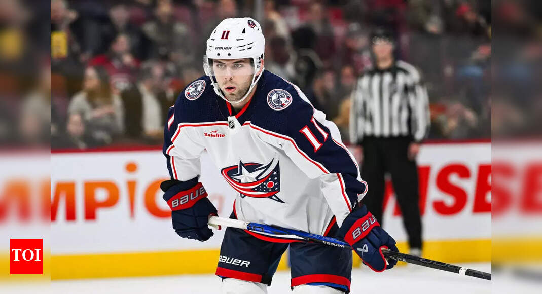 NHL star Adam Fantilli surprises fans by dressing as Donald Trump for Halloween