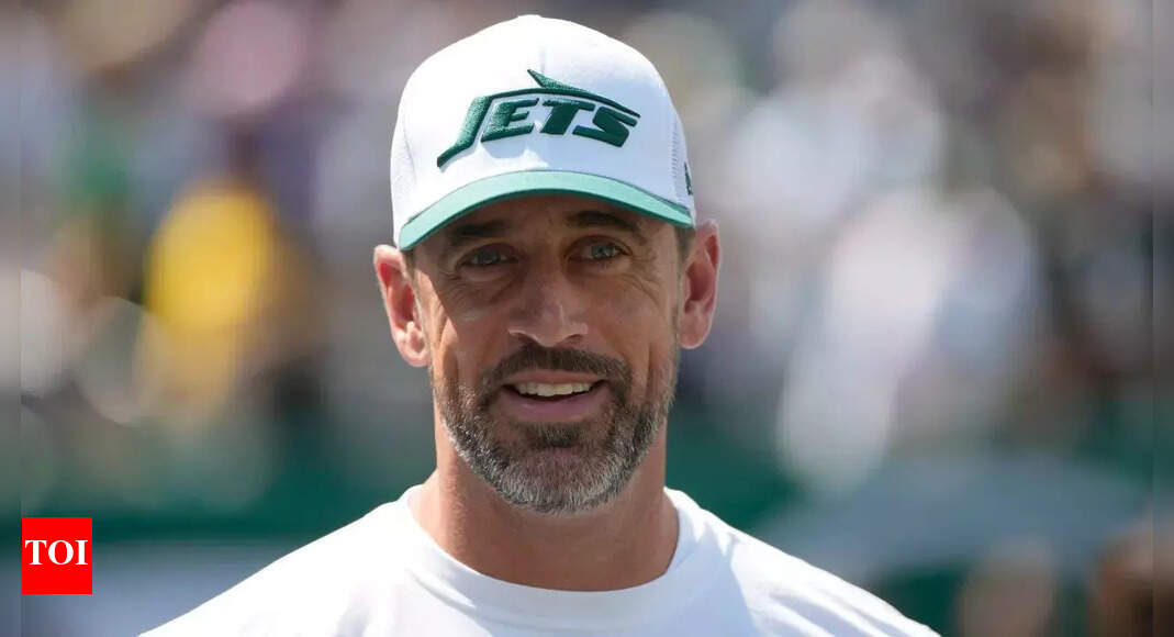 Will Aaron Rodgers play against the Indianapolis Colts today? Latest injury update on the Pittsburgh Steelers' QB