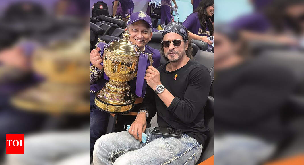 Shah Rukh often talks about the similarities between cricket and showbiz: Jeet Banerjee