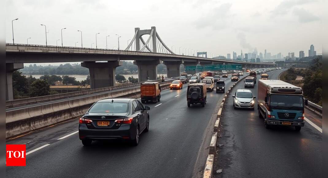Container truck accident disrupts traffic near Jupiter Hospital on Eastern Express Highway