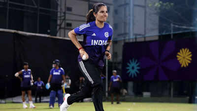 Women's World Cup Final: Eyes on TV, hearts full of pride — Renuka Singh Thakur's family backs Team India
