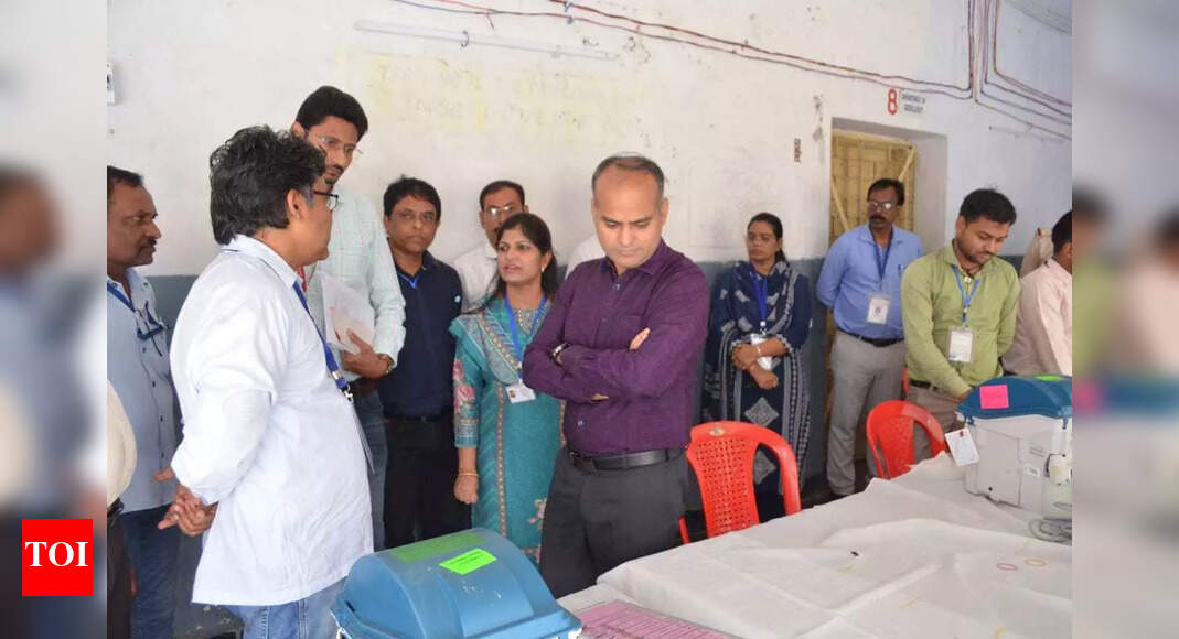 Jamshedpur Establishes 24/7 Control Room to Combat Election Violations Ahead of Ghatshila Bypoll