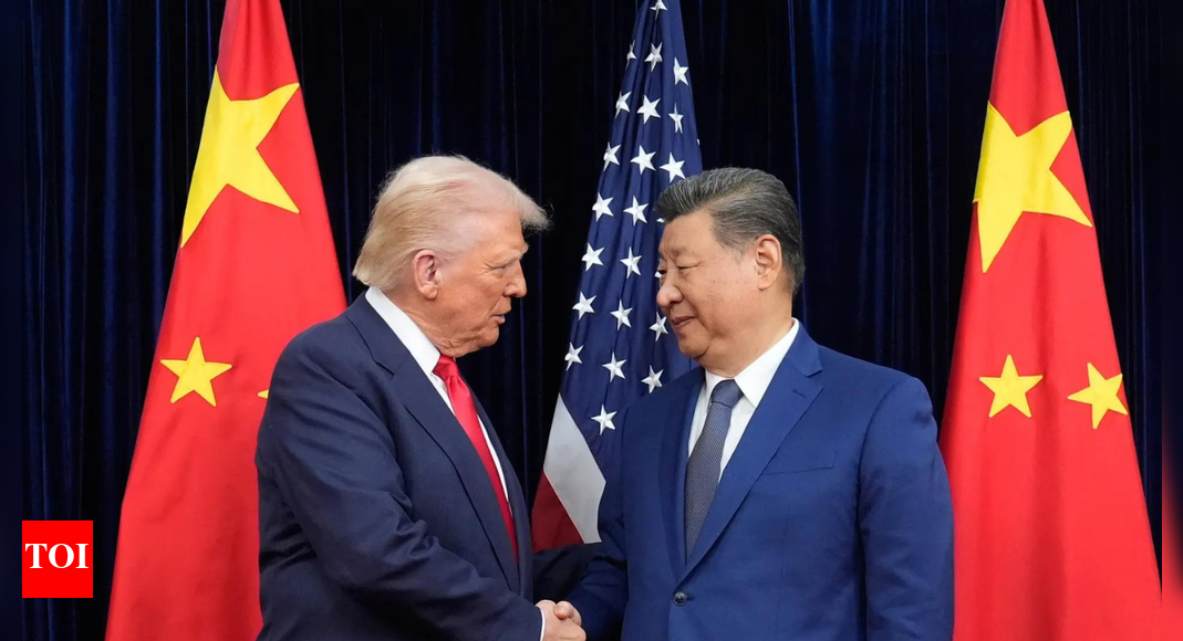 <div>'I can't give away my secrets': Trump on his relationship with China's Xi in first interview with CBS after lawsuit</div>