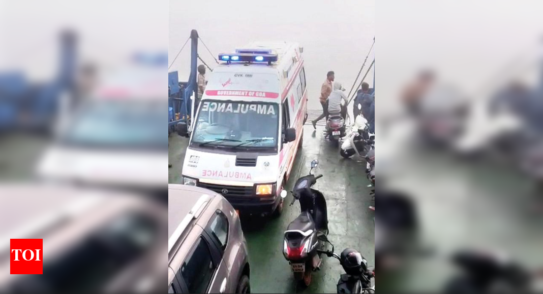 Amid fog, coxswain safelands ferry carrying ambulance