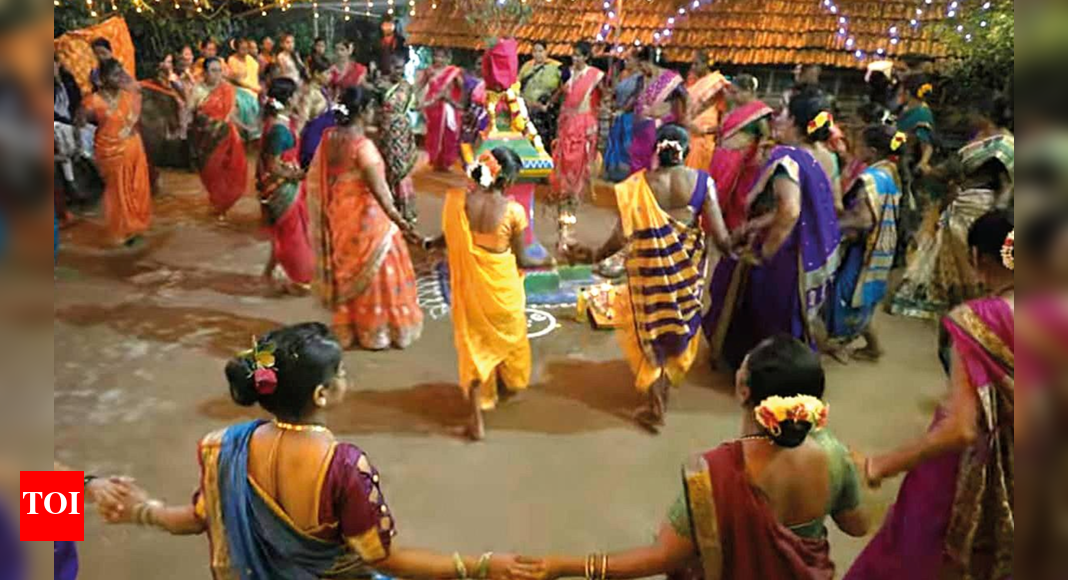 During Tulshi vivah, Udhalashe villagers thank the stars with Katyo